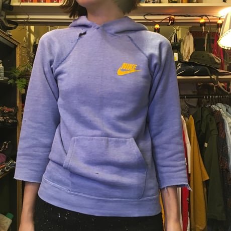 [USED]  NIKE ✔︎ VINTAGE sweat