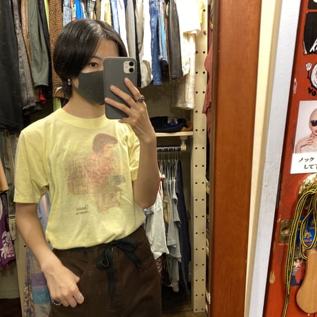 [USED] YELLOW♡ VINTAGE ELVIS Tee