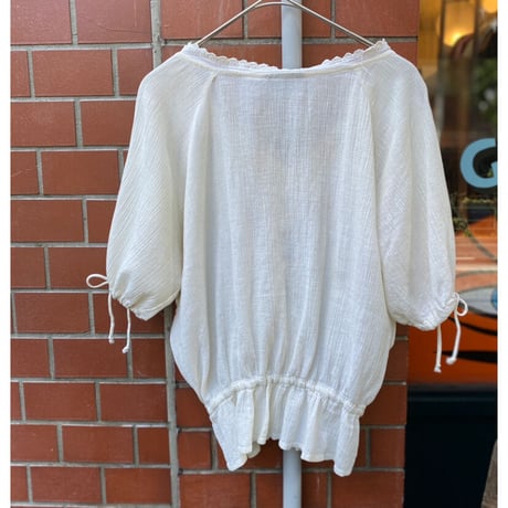 [USED] コットンガーゼ刺繍TOPS