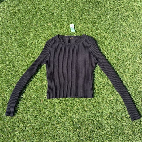 [USED]ショート丈 BLACKリブニット  🖤