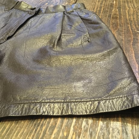 [USED] REALレザータック入りショートパンツ