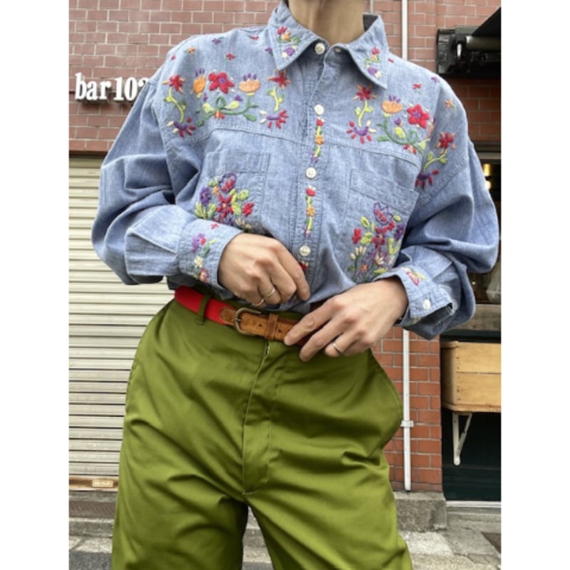 3点¥10,000 ビンテージ 古着 卸 レトロ 刺繍シャンブレーシャツ USED] 刺繍シャンブレー シャツ | garden730