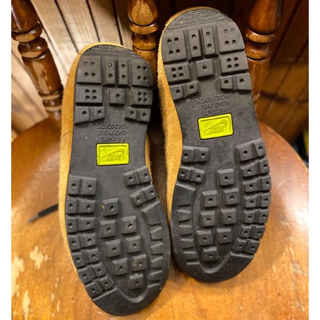 [USED] 2010 NIKE AIR MAGMA