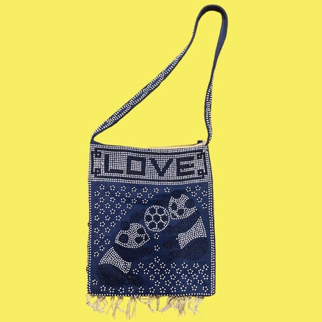 [USED]LOVEパンダポシェット