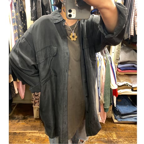 [USED] BLACK SILK SHIRTS