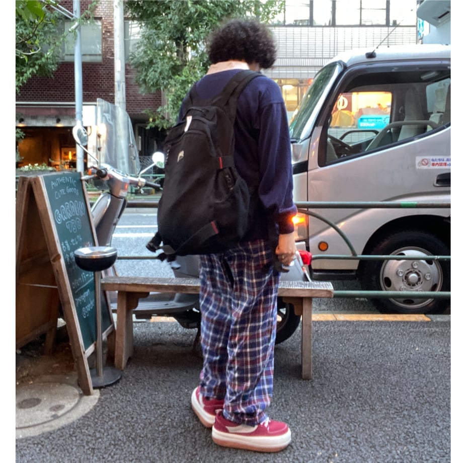 6152d3a6603feb127e09e698