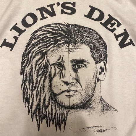 [USED] vintage LION'S DEN Tee