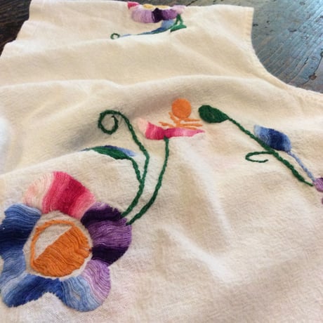 [USED] グラデーション刺繍のTOPS