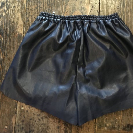 [USED] Fake Leather ショーツ