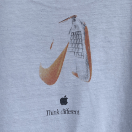 [USED] 90's apple "I BOOK" Tee