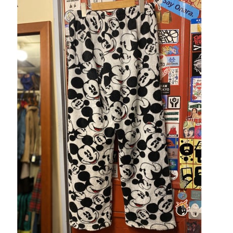 [USED] ミッキー総柄フリースパンツ