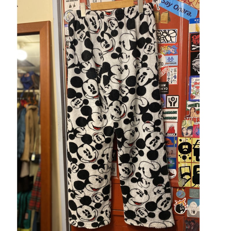 ミッキー　トラックパンツ　フリーサイズ adidas（アディダス）の「ミッキーマウス × Originals 刺しゅう
