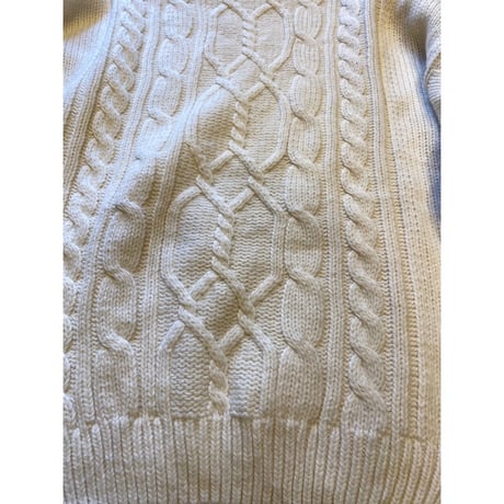 [USED] White🤍ケーブル ニット