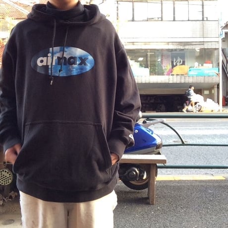 [USED] NIKE AIR MAXフーディ！