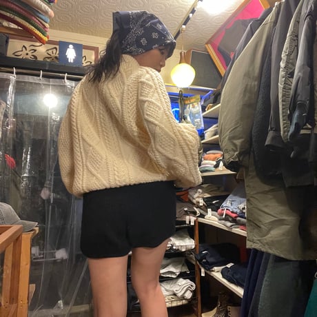 [USED] NAVYカラーのニットショーツ