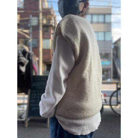 [USED] アイボリー🍦ニットベスト