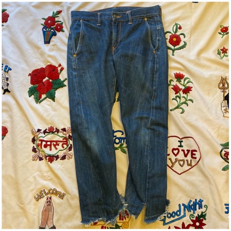 [USED] Levi's RED　CUT OFFデニム