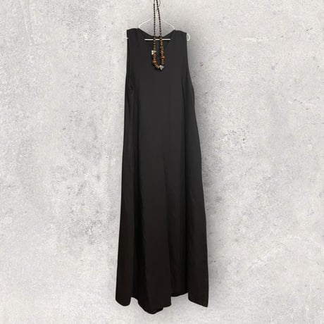 [USED] BLACK Simple ノースリーブ O/P