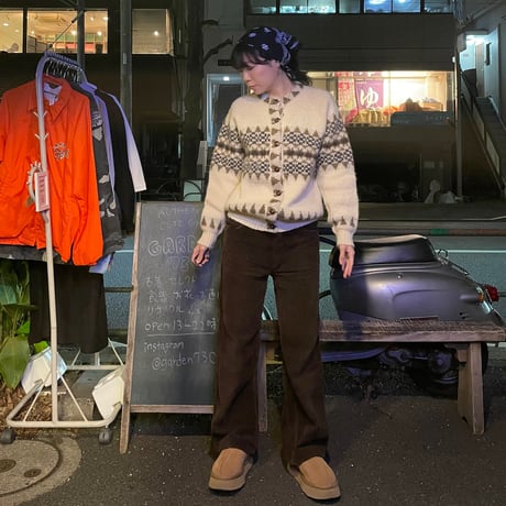 [USED] ICELAND made!! ニットカーディガン
