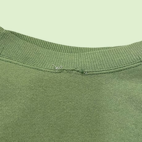 [USED] かわいいみどり色🥑てろてろラグランSWEAT