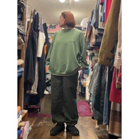 [USED] かわいいみどり色🥑てろてろラグランSWEAT