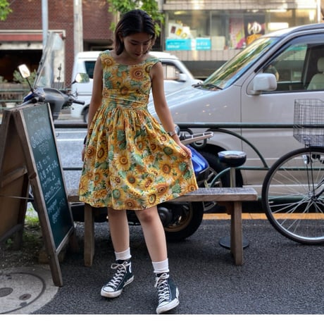 ［USED］背中が可愛い♡ひまわりワンピ