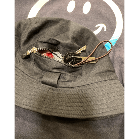 [USED] BLACKバケットHAT