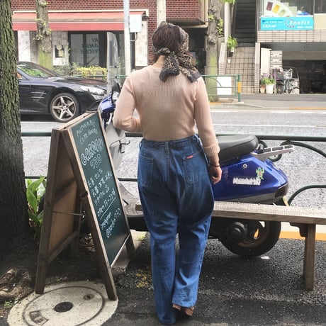 [USED] ヌーディーカラーのリブニット