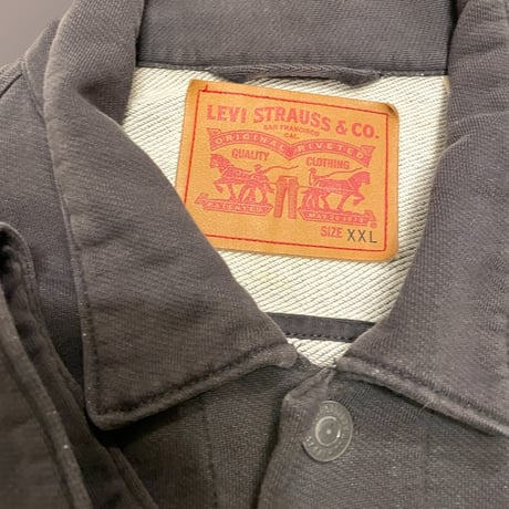 [USED] Levis BLACK SWEAT JKT