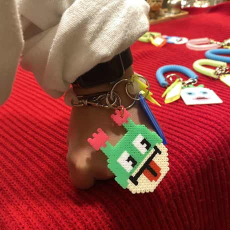 [BENICOTOY] くるくる ビーズ キーホルダー