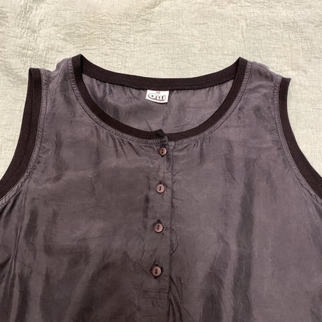 [USED] SILK ヘンリーネックノースリーブTOPS♡