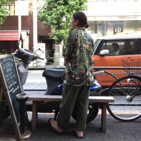[USED] 木の実 柄 レーヨンシャツ