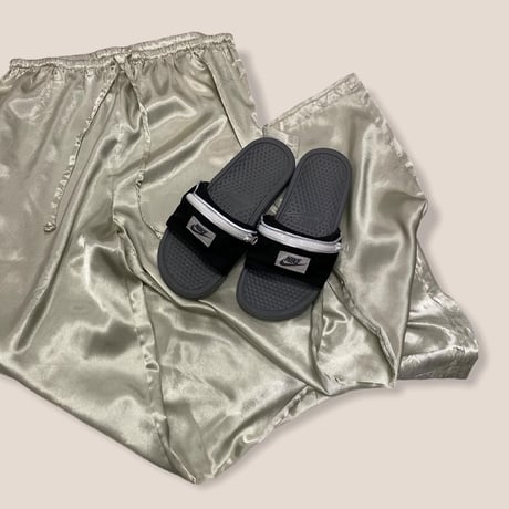 [USED] さらっさら サテンPANTS