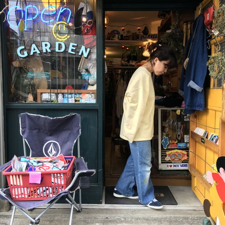 [USED] リブ無し卵色スエット