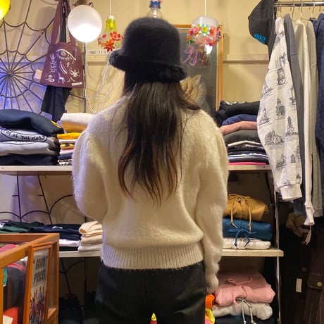 [USED] BLACK FUR HAT♡ 