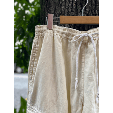 [USED]  WHITE CARGO PANTS