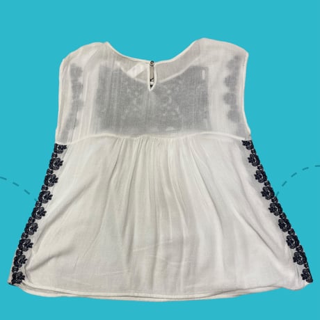 [USED] ガーゼ 刺繍TOPS 🌼