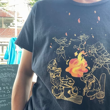 [USED] 焚き火するエルフ🧝‍♀️Tee  / size ladysM