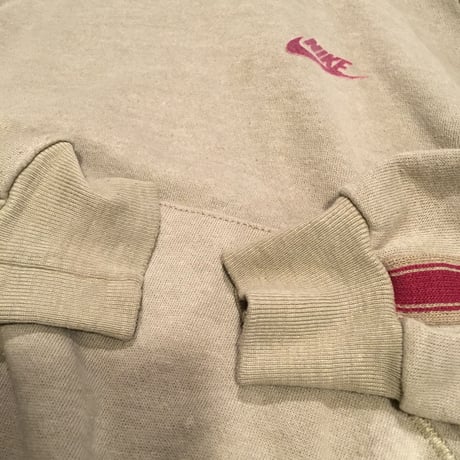 [USED]  NIKE ✔︎ VINTAGE SWEAT