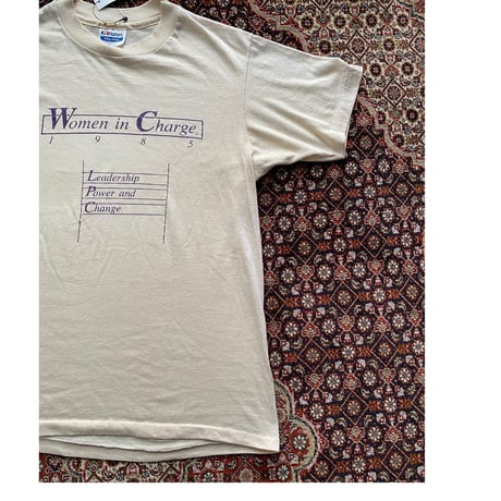 [USED] 80‘s  Hanes プリント Tee 💜