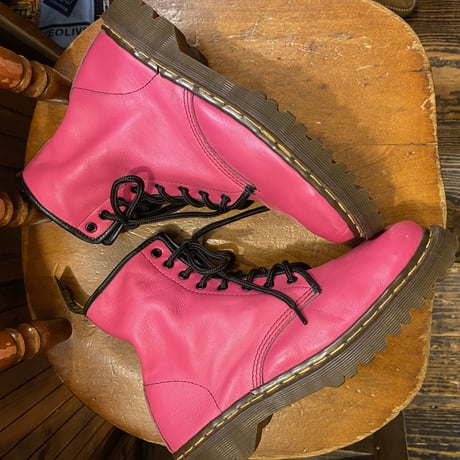 [USED] Dr.Martens  6HOLE (PINK)