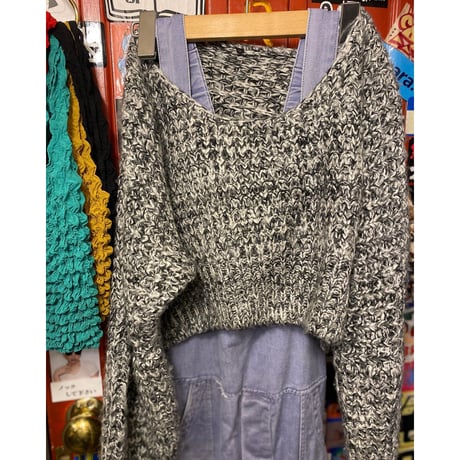 [USED] モノクロショート丈ニット