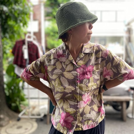 ハイビスカス🌺オープンカラーシャツ