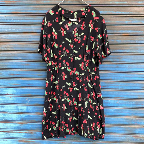 [USED]  さくらんぼ🍒ミニワンピ