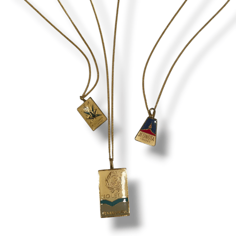 [Aquvii] czech pins necklace