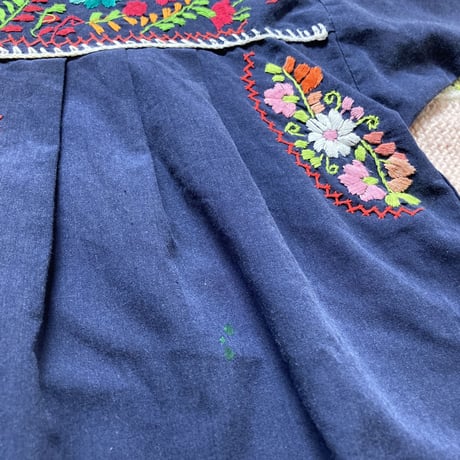 [USED] ネイビーの刺繍チュニック