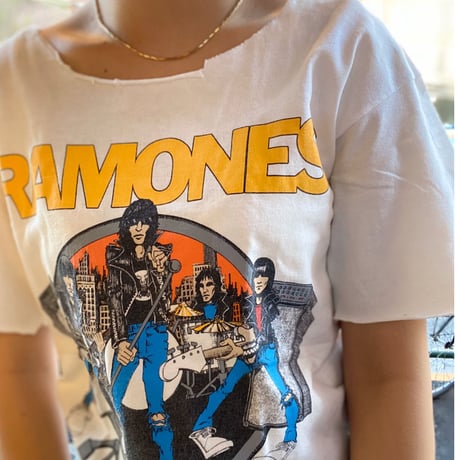 ［USED］"RAMONES" CutTee