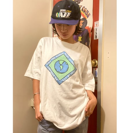 [USED] Save the world🌏Tee