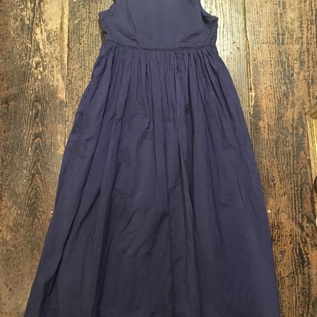 [USED] シンプル刺繍のロングワンピース