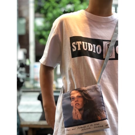 [Besidethebag ] Shoulder pouch